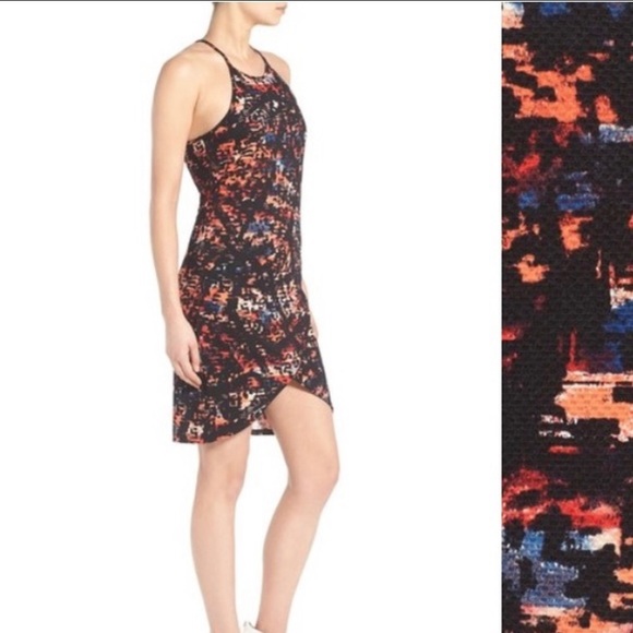 Dress - Picture 2 of 4